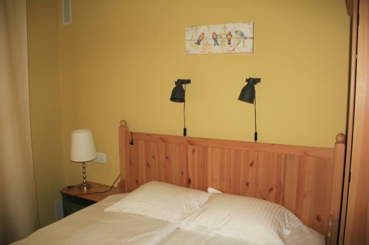 La Vela Blanca Apartment โรเซส ภายนอก รูปภาพ